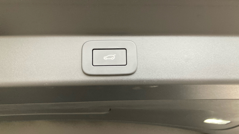 Land Rover Range Rover Sport 4.4 P530 V8 Autobiography 5dr Auto Petrol Estate